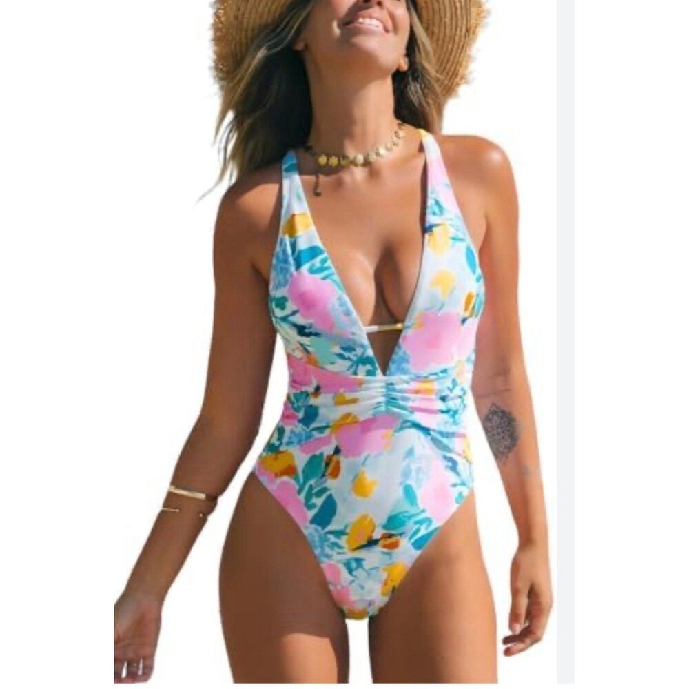 Women’s White Floral One Piece Swimsuit Size M